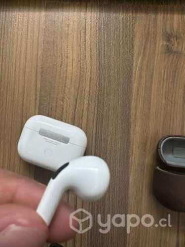 AirPods 2da generación originales + carcasa