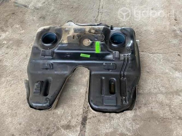 Estanque combustible Mahindra XUV500 2015