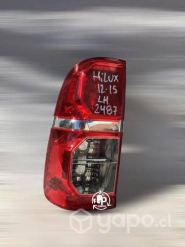 Foco trasero lh toyota hilux 2012-2015