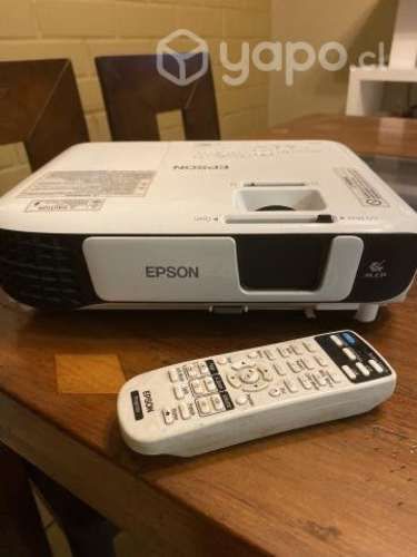 Proyector Epson modelo H842A