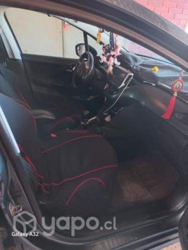 Peugeot 208 active