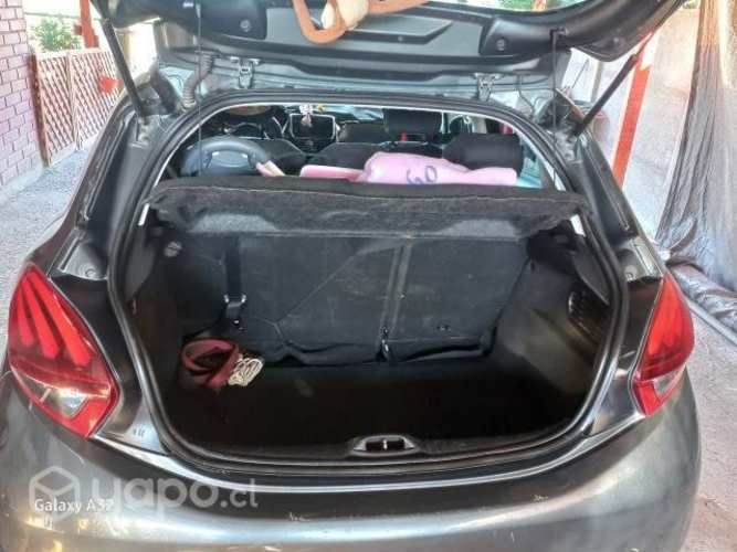 Peugeot 208 active