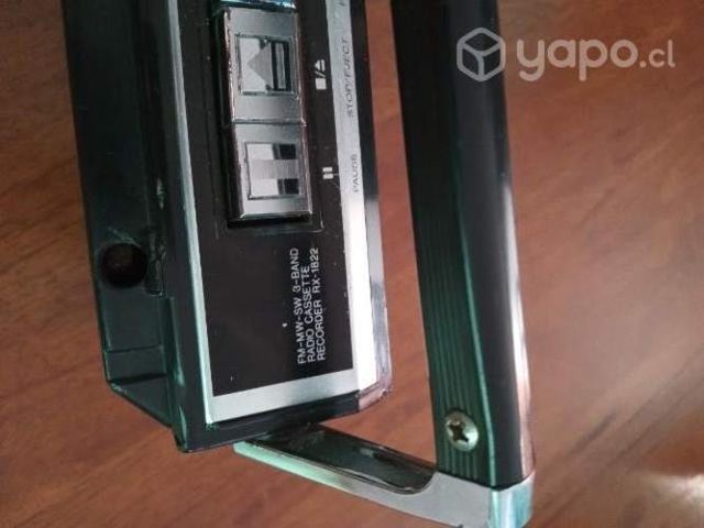 Radio Musical Antigua National Modelo RX-1822, de