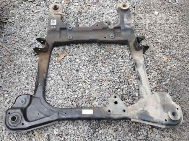 Cuna Delantera (MXV308) Mahindra XUV500 2.2 Diesel