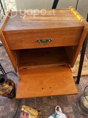 Velador de madera antiguo vintage