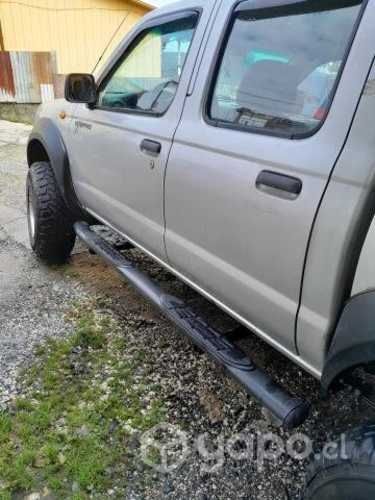 Camioneta nissan terrano 4x4