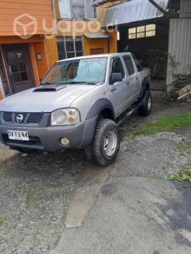 Camioneta nissan terrano 4x4