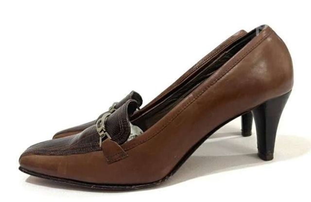 Zapato de Cuero Marca Pollini N*38 Café