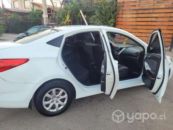 Hyundai accent 2014