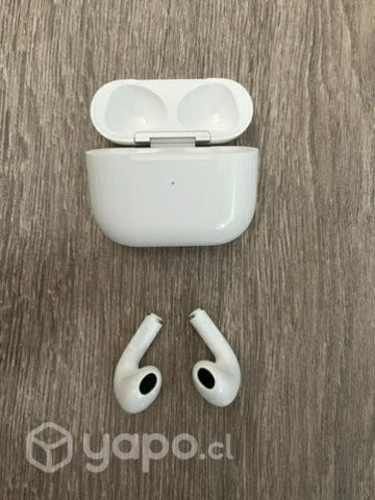 AirPods (3rd generación), con estuche MagSafe