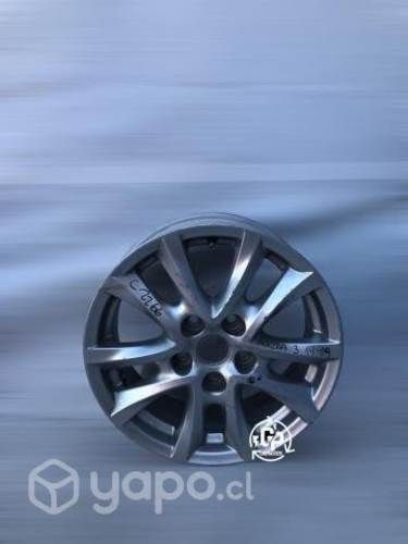 Llanta mazda 