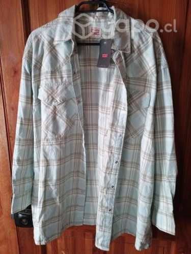 Camisa Levis nueva talla XL