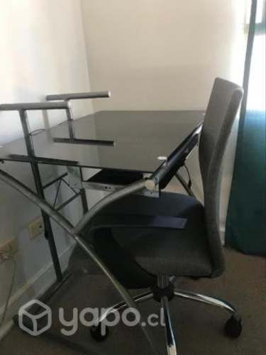 Escritorio más silla