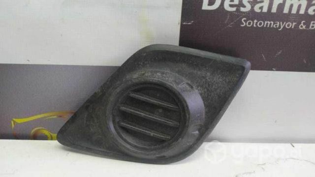 Tapa neblinero Hilux cum Lh 2.0