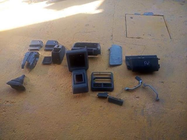 Kia pop pride plasticos interior guantera consola