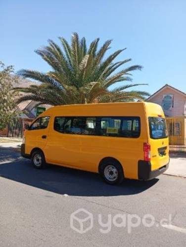 Furgón escolar Nissan Nv350