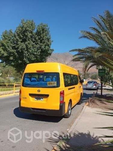 Furgón escolar Nissan Nv350