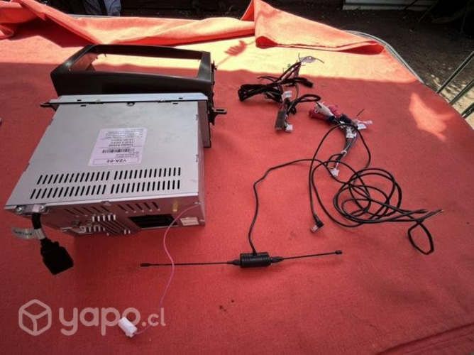 Radio Toyota con Bisel para Rav4