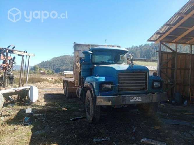 Camión Marca mack