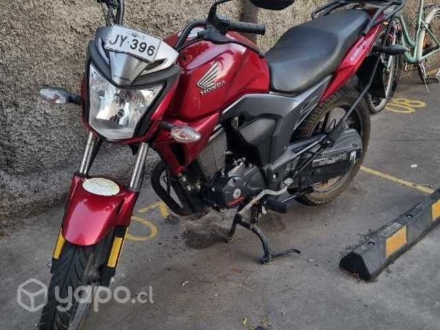Moto honda cb-150 invicta UNICO DUEÑO