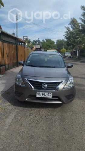 Nissan versa 2016