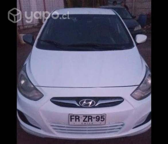 Se vende HYUNDAI ACCENT 2013