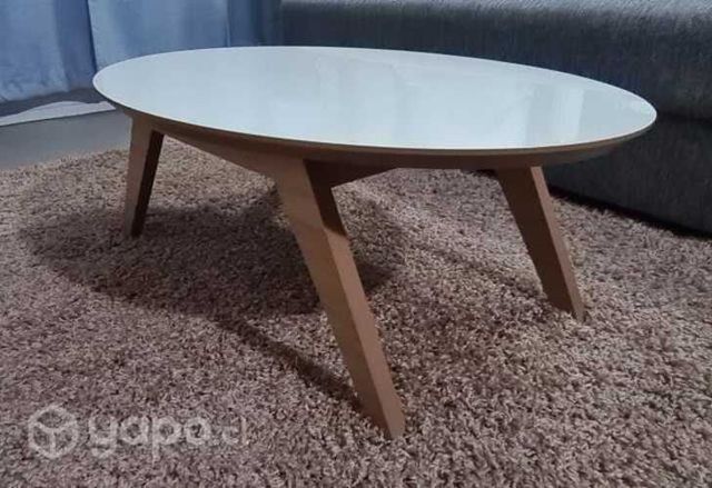 Mesa de centro blanca y madera