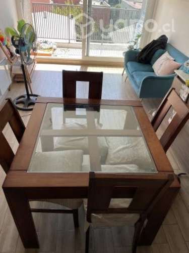 Comedor de 4 sillas