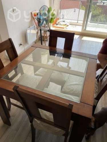 Comedor de 4 sillas