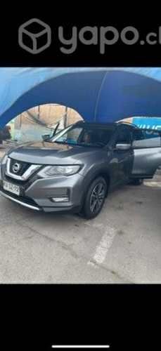 Camioneta nissan strail 2019