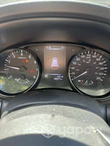 Camioneta nissan strail 2019