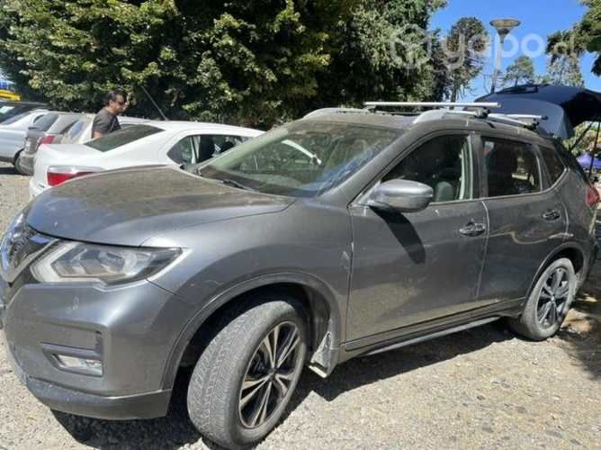 Camioneta nissan strail 2019