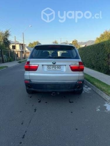 Vendo bmw x5 con detalles