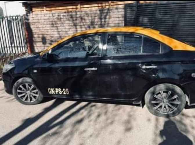 Toyota Yaris único dueño