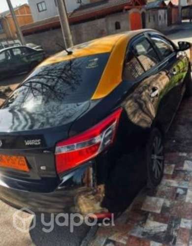 Toyota Yaris único dueño