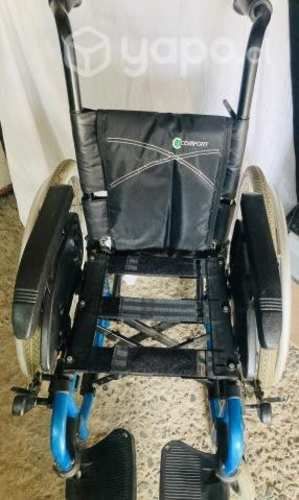 Silla de ruedas pediátrica
