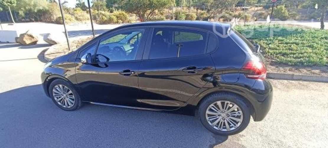 Peugeot 208 2020