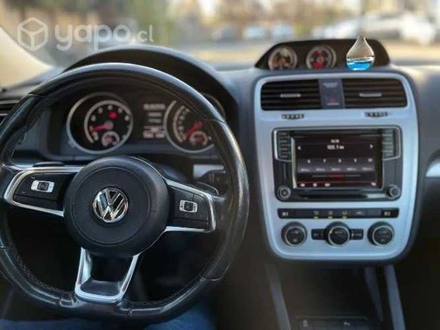 Volkswagen Scirocco 1.4 AT
