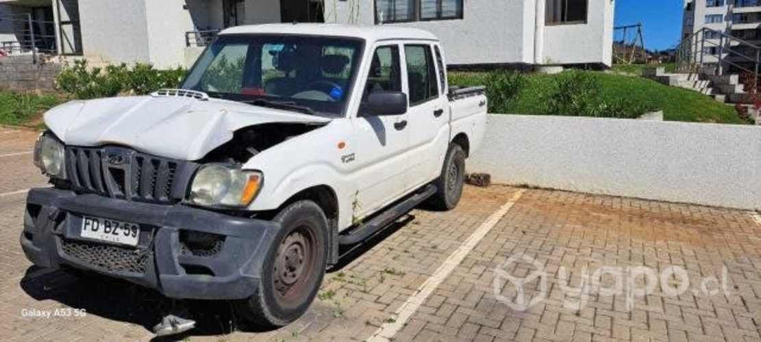 MAHINDRA PICK UP Chocada