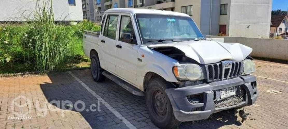 MAHINDRA PICK UP Chocada