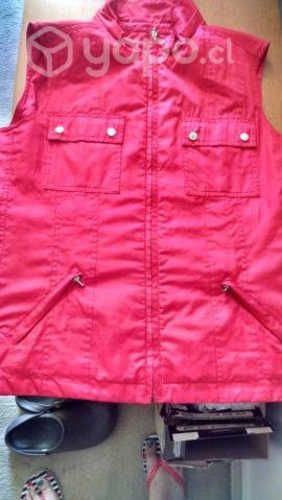 Chaqueta Roja Sin Mangas, University Club Talla M