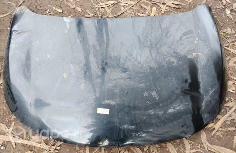 Capot Detalle (MXV304) Mahindra XUV500 2.2 Diesel