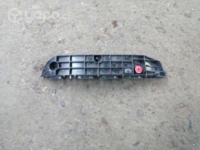 Moldura delnatera derecha toyota fortuner 11-20