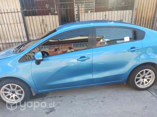 Vendo Kia río 4