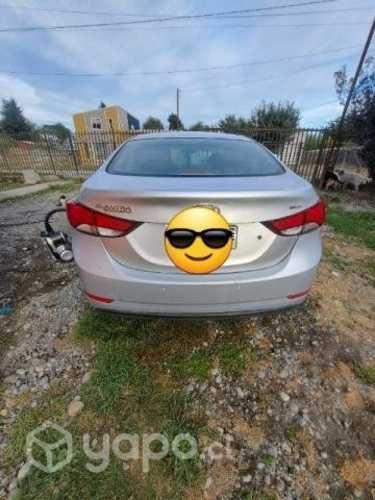 Se vende hyundai elantra 2015