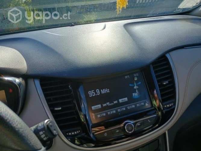 Chetvrolet tracker 2019