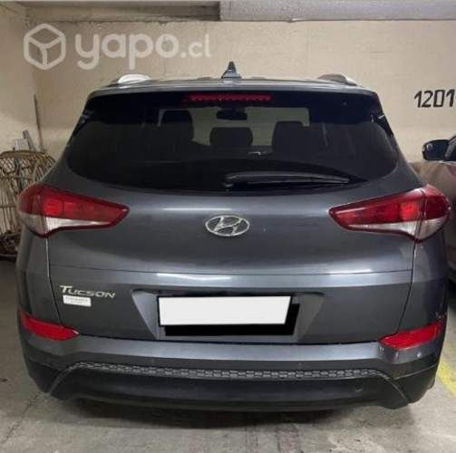 Hyundai Tucson 2.0 GL Manual Advance Nav