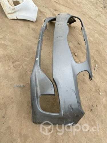 Parachoque kia carens 2015