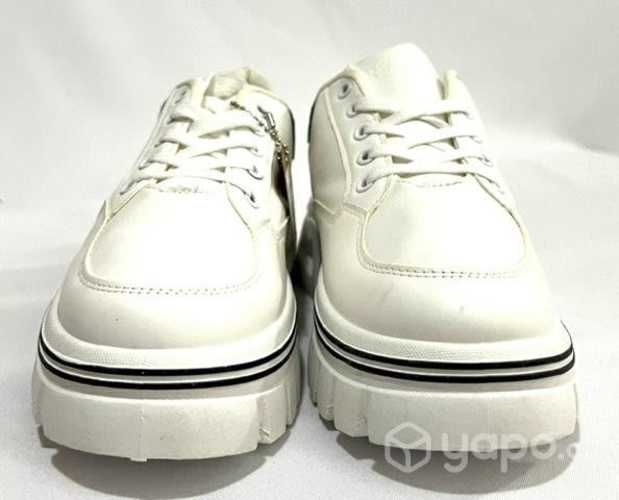 Zapatilla Sintética Marca K&co N*39 Blanco Negro