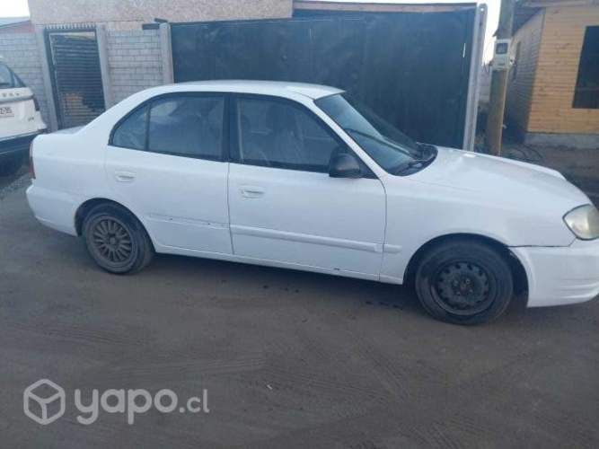 Hyundai accent 2005